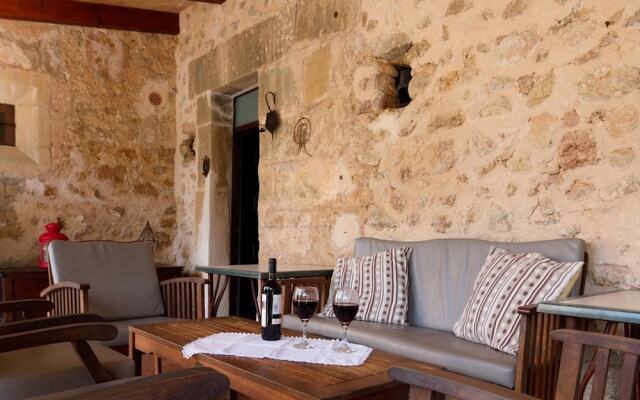 Villa - 4 Bedrooms with Pool and WiFi - 103220