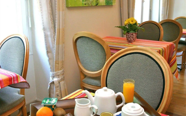 Rex Hotel