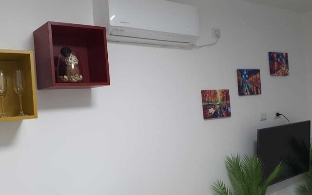 Ridgeback Shir House