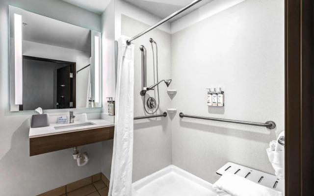 Holiday Inn Express Salinas by IHG