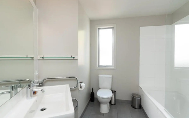 Oceanside - Paihia Waterfront Apartment