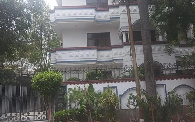 Fabhotel Noida Dreamz