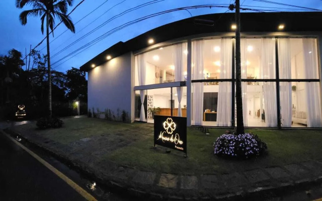 Pousada menino de ouro