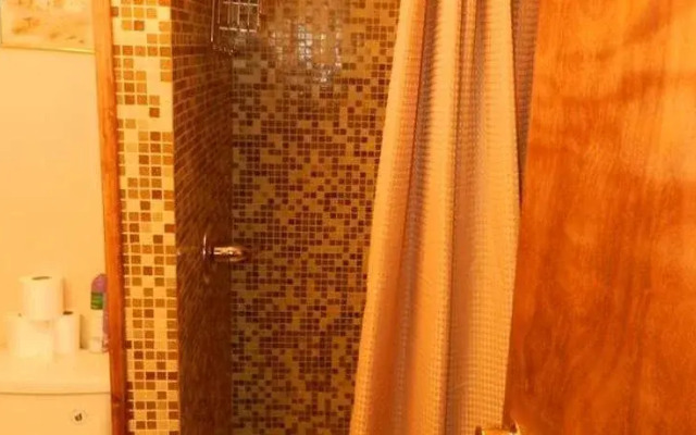 Blue Frost Apartments