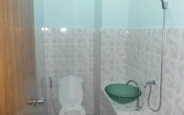 Rueangsrisiri Guesthouse 2