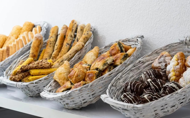 Avaton Luxury Resort