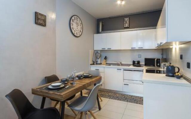 West Side Gallery Apartments