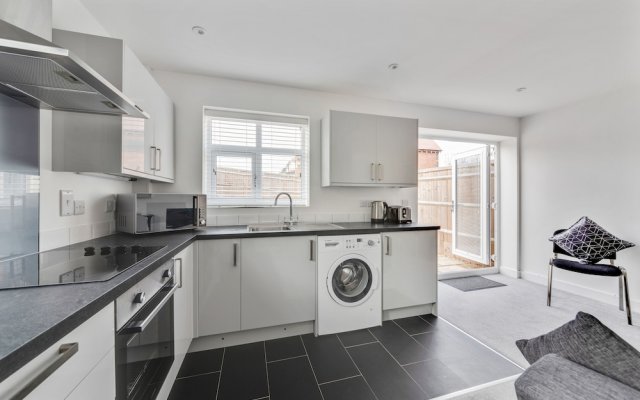 Sleek 1Bd Pontac Apartment In The Heart Of Didcot