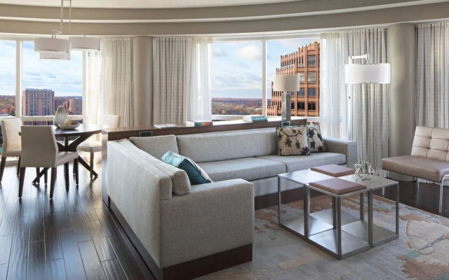 Kansas City Marriott Country Club Plaza