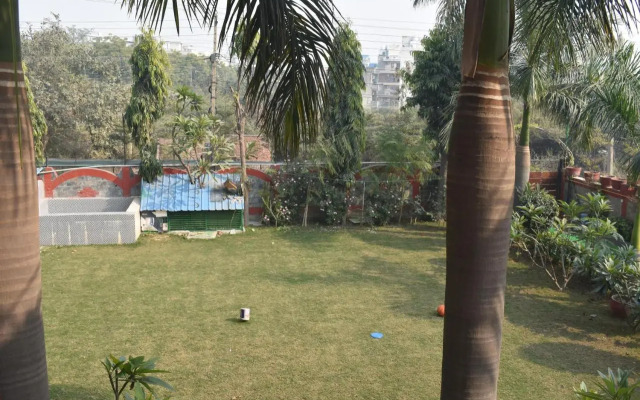 OYO 19306 Flagship Greenfields