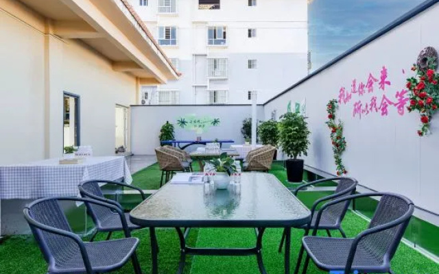 Bona Huishe International Hotel (Yinghu Park Bus Station Branch) – Outside – Dehong