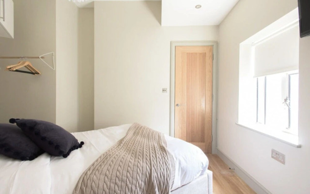 The Soho Loft - Elegant Modern 1bdr in Soho