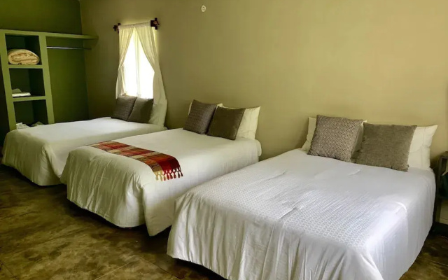 Hokhmah Heart Hotel