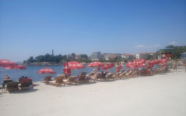 APARTMENT SUNSHINE- center of Split