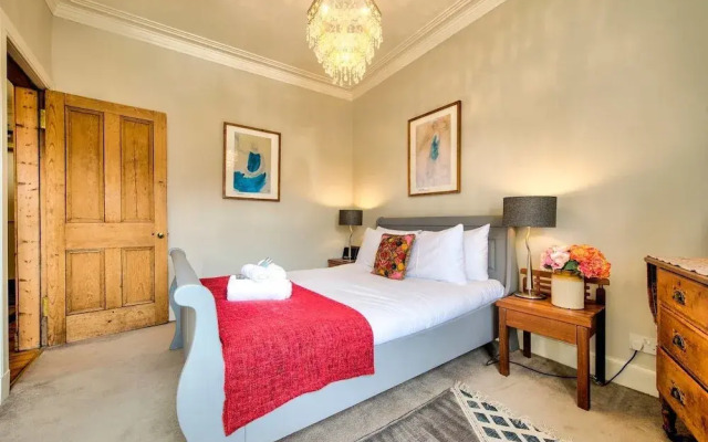 JOIVY Old Town 1-bed Apartment With Stunning Views