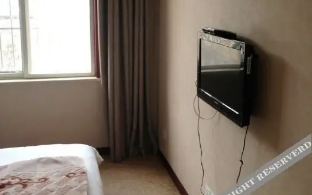 Yiju Garden Hotel (Lianyungang Yanhe Alley)