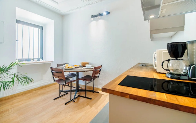 Alcântara Cozy Hideout Apartment