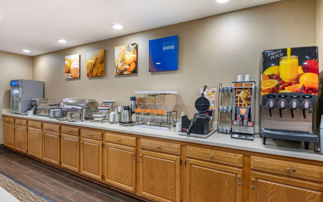 Comfort Inn & Suites Napoleon