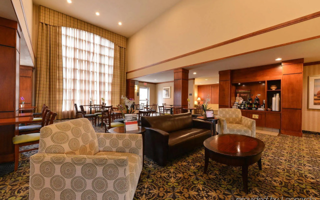 Staybridge Suites Calgary Airport by IHG