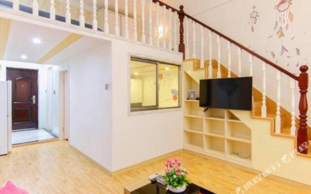 Leyi Apartment Hostel