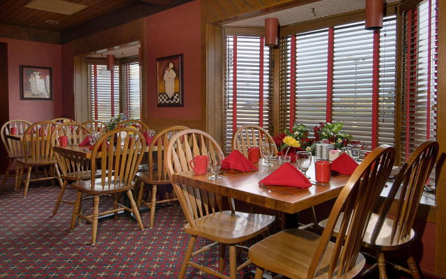 Roosevelt Grand Dakota, SureStay Collection by Best Western