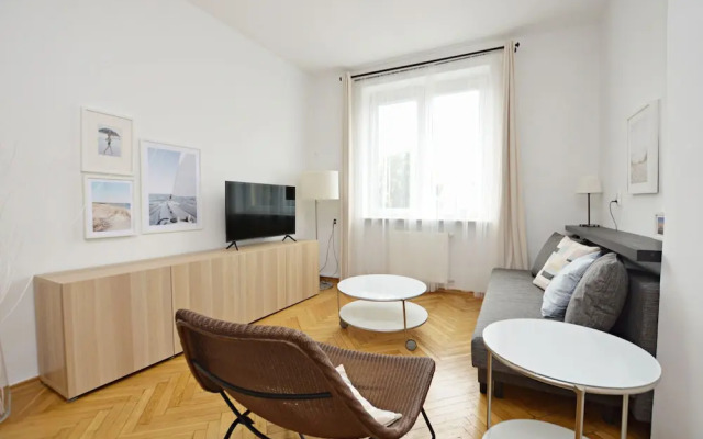 Lighthouse by 3City Rentals