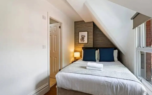 Host Apartments Kensington Quarters III