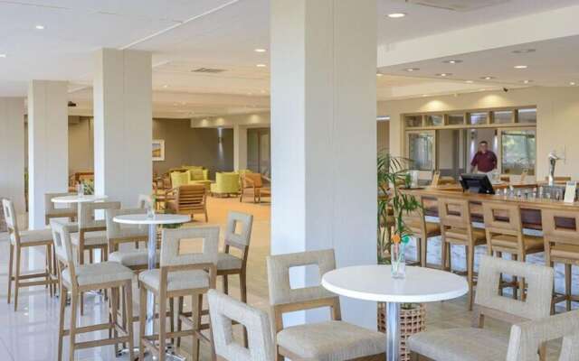 San Lameer Villa Rentals Three Bedroom Luxury 13908