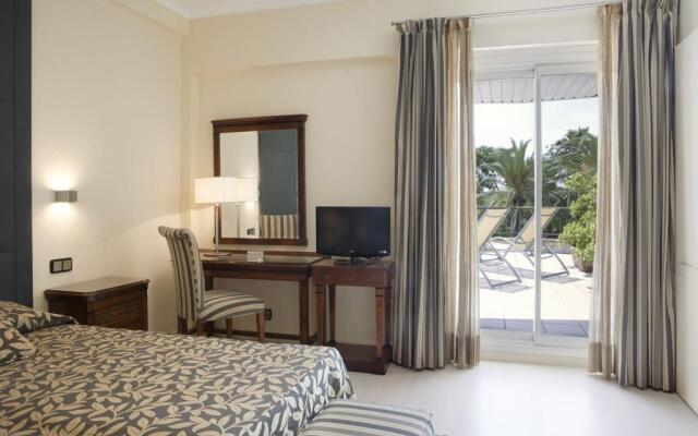 Rovira Hotel