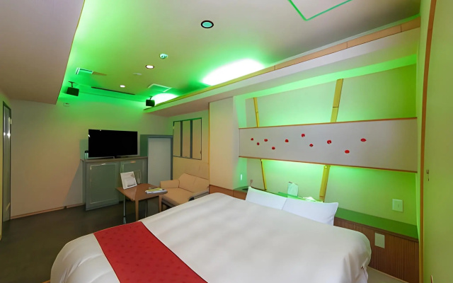 Hotel To – Guest Rooms – Wakayama