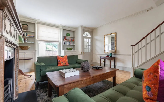 Kensington Place IV by Onefinestay