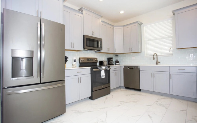 Champions Gate 1600 A