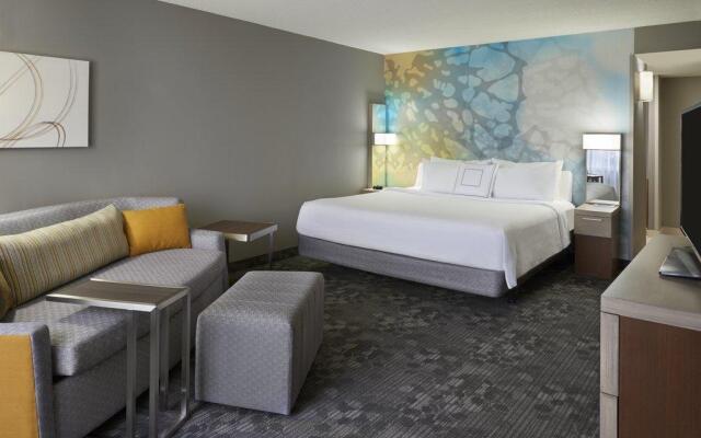 Courtyard by Marriott Toronto Airport