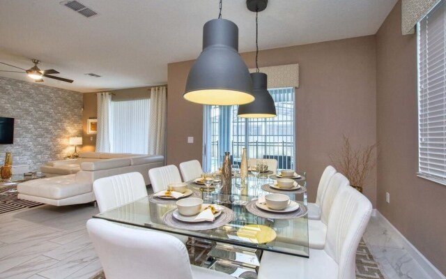 Amazing House! Storey Lake - 4725SHD