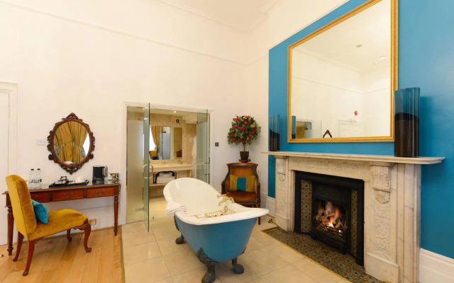 Twenty Nevern Square Hotel