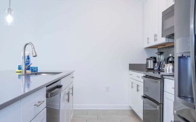 2941 Modern 4BD at Storey Lake