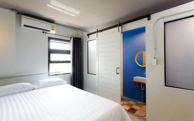 bloo Hostel
