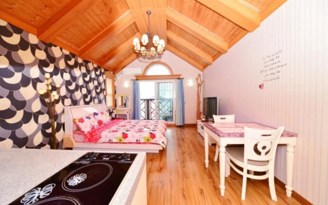 Geojedo Birds Hill Pension