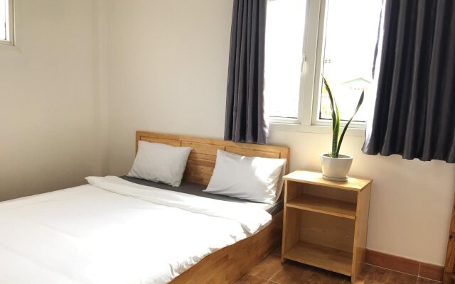 Lens Hostel
