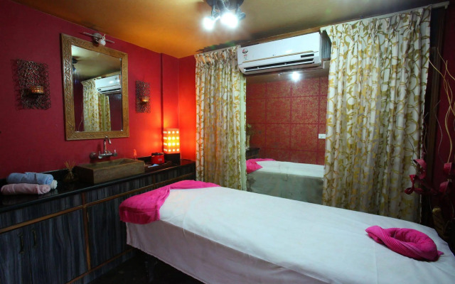 FabExpress Ocean Residency, Colva
