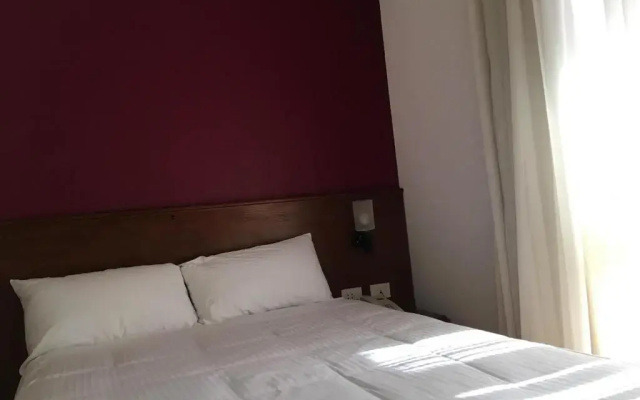 E-Just Hotel Borg El Arab