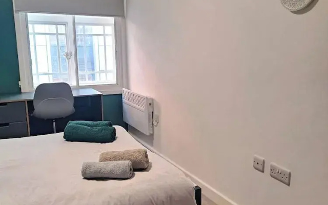Practical & Affordable 2 BR Flat in City Centre