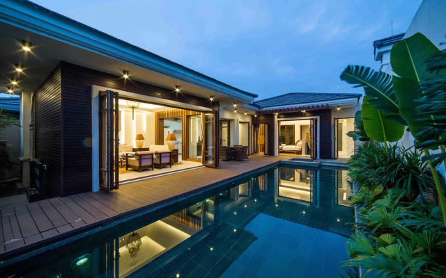 Hui Zhou Hou Niao Shui Rong Zhuang Villa