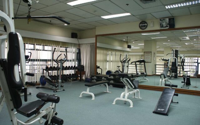 Grand Tropic Suites Hotel