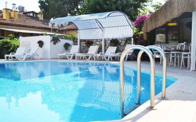 Oskay Hotel