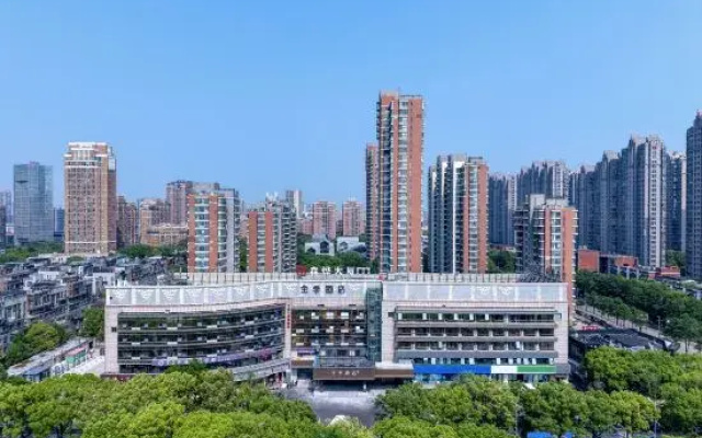 JI Hotel (Ningbo Yinxiangcheng Qianhunan Road Subway Station)