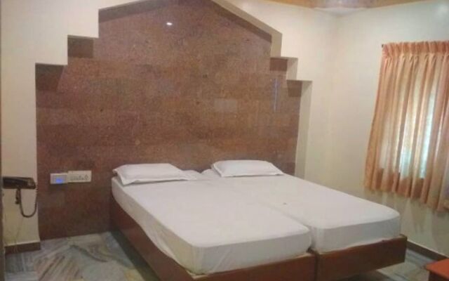Krishna Tourist Home