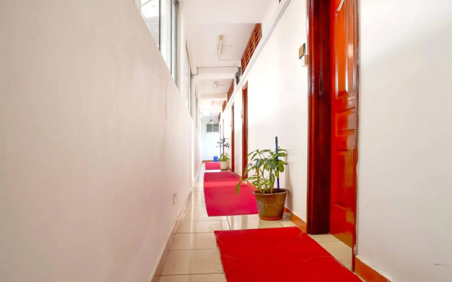 Diamond Plaza Apartments