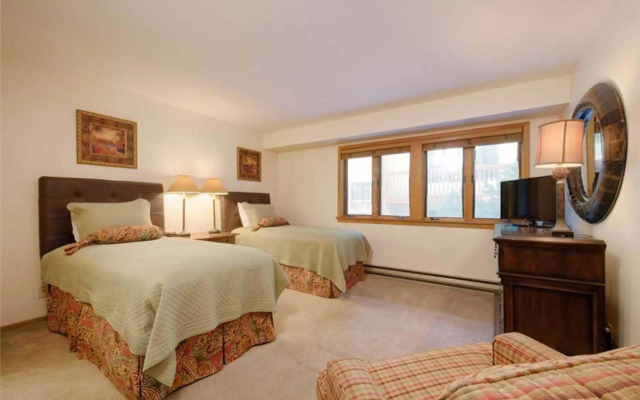 Wind River Teton Village by JHRL