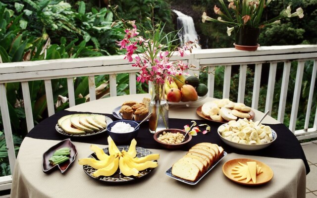 The Inn at Kulaniapia Falls